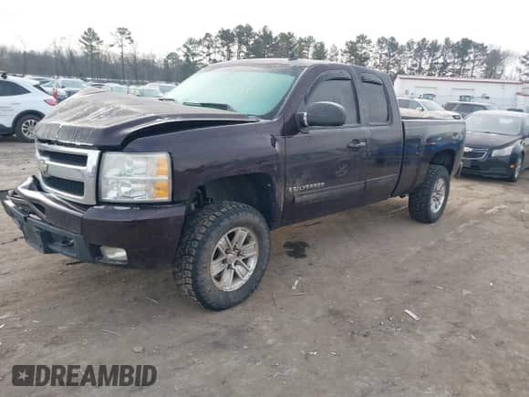 2009 Chevrolet Silverado 1500 LTZ z VIN 1GCEK39J09Z200009, wystawiony jako IAAI lot #41414164 z przebiegiem 192 030 mil mil oraz . Historia ofert i sprzedaży dostępna na DreamBid. Obrazek 2.