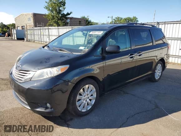 2015 Toyota Sienna Limited с VIN 5TDDK3DC2FS126562, выставлен на аукционе Copart как лот 80061105 с пробегом 77 688 миль миль и Чистый • Clean title. История ставок и продаж доступна на DreamBid. Изображение 1.