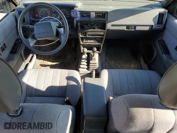 1993 Nissan Pathfinder SE с VIN JN8HD17Y9PW130492, выставлен на аукционе Copart как лот 71200895 с пробегом 141 131 миль миль и Списание • Salvage title. История ставок и продаж доступна на DreamBid. Изображение 8.