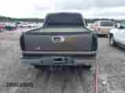 2005 GMC Sierra 1500 SLE с VIN 2GTEK13T851393981, выставлен на аукционе IAAI как лот 43417332 с пробегом 257 564 миль миль и . История ставок и продаж доступна на DreamBid. Изображение 16.
