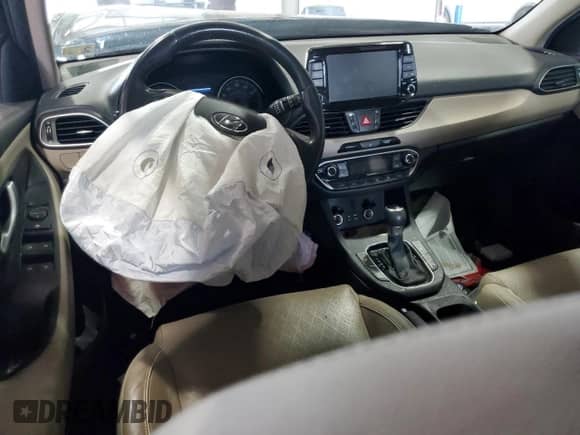 2020 Hyundai Elantra z VIN KMHH35LE2LU126755, wystawiony jako Copart lot #64930035 z przebiegiem 136 304 mil mil oraz Szkoda całkowita • Salvage title. Historia ofert i sprzedaży dostępna na DreamBid. Obrazek 8.