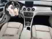 2016 Mercedes-Benz CLA 45 AMG с VIN WDDSJ5CB4GN315855, выставлен на аукционе Copart как лот 82032203 с пробегом Не указан миль и . История ставок и продаж доступна на DreamBid. Изображение 8.