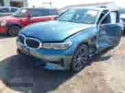 2021 BMW 3 Series 330e xDrive z VIN 3MW5P9J07M8B73432, wystawiony jako IAAI lot #43228949 z przebiegiem 37 102 mil mil oraz . Historia ofert i sprzedaży dostępna na DreamBid. Obrazek 18.