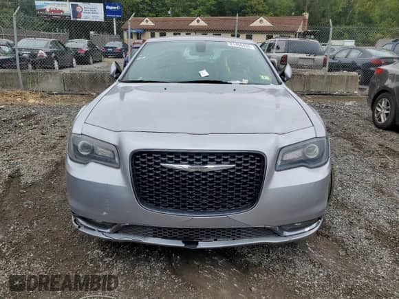 2016 Chrysler 300 S with VIN 2C3CCAGG6GH296309, listed as a Copart auction lot 81458455 with 109,112 mi miles and Salvage title. Bid and sale history available at DreamBid. Image 5.
