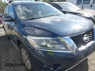 2016 Nissan Pathfinder Platinum z VIN 5N1AR2MMXGC607997, wystawiony jako IAAI lot #43063920 z przebiegiem 164 097 mil mil oraz . Historia ofert i sprzedaży dostępna na DreamBid. Obrazek 1.