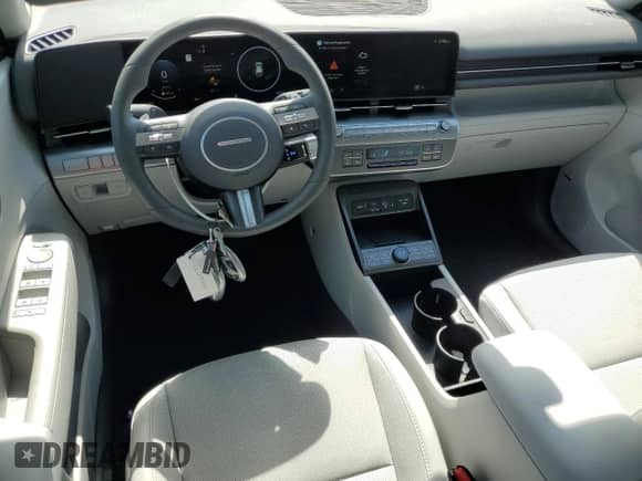 2025 Hyundai Kona Limited with VIN KM8HE3A30SU243300, listed as a Copart auction lot 64553785 with 4,875 mi miles and Salvage title. Bid and sale history available at DreamBid. Image 8.