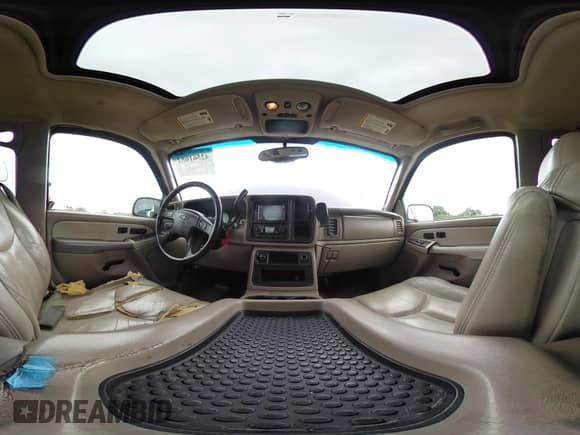 2003 Chevrolet Tahoe Z71 с VIN 1GNEK13Z13R186722, выставлен на аукционе IAAI как лот 42561652 с пробегом Не указан миль и . История ставок и продаж доступна на DreamBid. Изображение 18.