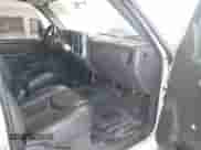 2006 Chevrolet Silverado 2500HD Work Truck z VIN 1GBHC24UX6E231121, wystawiony jako IAAI lot #42819477 z przebiegiem 212 193 mil mil oraz . Historia ofert i sprzedaży dostępna na DreamBid. Obrazek 5.