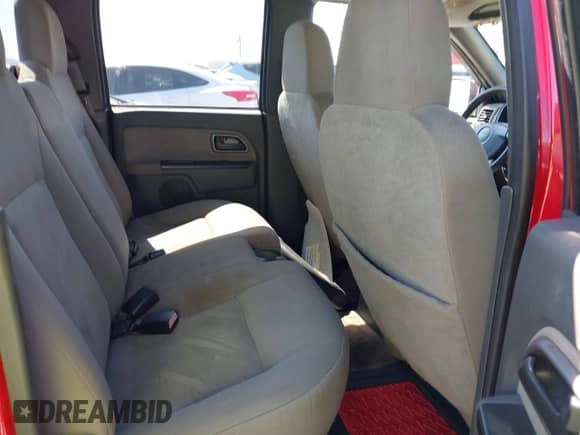 2005 Chevrolet Colorado 1SB LS Z85 z VIN 1GCCS138558145204, wystawiony jako IAAI lot #41785469 z przebiegiem 180 453 mil mil oraz . Historia ofert i sprzedaży dostępna na DreamBid. Obrazek 8.