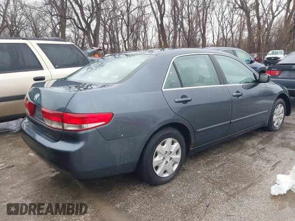 2003 Honda Accord LX with VIN 1HGCM55363A080924, listed as a IAAI auction lot 41705802 with 262,357 mi miles and . Bid and sale history available at DreamBid. Image 4.