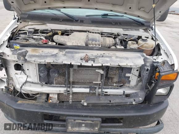 2012 Ford Econoline Cargo Recreational z VIN 1FTNE2EL6CDA07313, wystawiony jako IAAI lot #43181497 z przebiegiem 225 757 mil mil oraz . Historia ofert i sprzedaży dostępna na DreamBid. Obrazek 10.