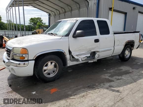 2003 GMC Sierra 1500 SLE with VIN 2GTEC19T031344095, listed as a Copart auction lot 59605215 with 200,891 mi miles and Salvage title. Bid and sale history available at DreamBid. Image 1.