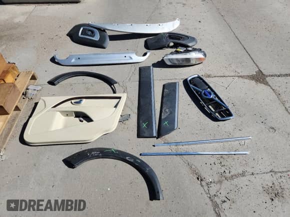 2012 Volvo XC70 T6 z VIN YV4902BZXC1135125, wystawiony jako Copart lot #80117905 z przebiegiem 121 233 mil mil oraz Szkoda całkowita • Salvage title. Historia ofert i sprzedaży dostępna na DreamBid. Obrazek 13.