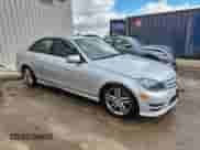 2012 Mercedes-Benz C 300 Sport с VIN WDDGF8BB4CA602947, выставлен на аукционе Copart как лот 90255685 с пробегом 86 917 миль миль и Чистый • Clean title. История ставок и продаж доступна на DreamBid. Изображение 4.