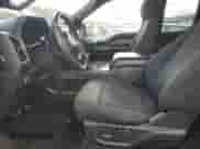 2018 Ford F-150 Lariat z VIN 1FTFX1EG0JFA80044, wystawiony jako Copart lot #87447945 z przebiegiem 114 936 mil mil oraz Czysty tytuł • Clean title. Historia ofert i sprzedaży dostępna na DreamBid. Obrazek 7.