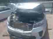 2020 Kia Sorento LX z VIN 5XYPG4A3XLG632528, wystawiony jako IAAI lot #42676755 z przebiegiem 153 220 mil mil oraz . Historia ofert i sprzedaży dostępna na DreamBid. Obrazek 6.