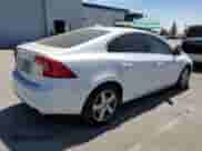 2015 Volvo S60 с VIN YV126MFD2F1309782, выставлен на аукционе Copart как лот 69631415 с пробегом 81 767 миль миль и Списание • Salvage title. История ставок и продаж доступна на DreamBid. Изображение 3.