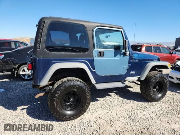 2001 Jeep Wrangler SE with VIN 1J4FA29PX1P372693, listed as a Copart auction lot 83862835 with 132,933 mi miles and Clean title. Bid and sale history available at DreamBid. Image 3.