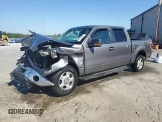 2013 Ford F-150 XL z VIN 1FTEW1CM2DKE63096, wystawiony jako Copart lot #84458225 z przebiegiem Nie podano mil oraz Szkoda całkowita • Salvage title. Historia ofert i sprzedaży dostępna na DreamBid. Obrazek 1.