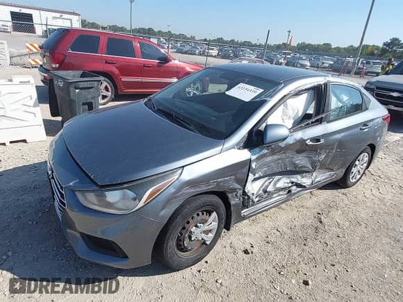 2019 Hyundai Accent SE с VIN 3KPC24A33KE056645, выставлен на аукционе IAAI как лот 43234339 с пробегом 163 895 миль миль и . История ставок и продаж доступна на DreamBid. Изображение 17.