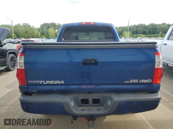 2006 Toyota Tundra Limited z VIN 5TBDT481X6S507340, wystawiony jako Copart lot #70313025 z przebiegiem 197 977 mil mil oraz Szkoda całkowita • Salvage title. Historia ofert i sprzedaży dostępna na DreamBid. Obrazek 6.