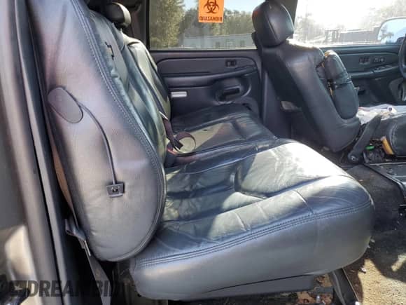 2002 Chevrolet Avalanche with VIN 3GNEC13T42G360967, listed as a Copart auction lot 81183535 with Not provided miles and Salvage title. Bid and sale history available at DreamBid. Image 10.