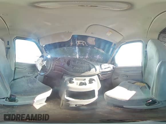 2004 Ford Econoline Cargo with VIN 1FTSS34S14HA04260, listed as a Copart auction lot 68658975 with Not provided miles and Salvage title. Bid and sale history available at DreamBid. Image 14.