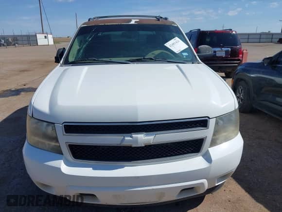 2011 Chevrolet Avalanche LS z VIN 3GNMCEE0XBG121056, wystawiony jako IAAI lot #42481426 z przebiegiem 207 183 mil mil oraz . Historia ofert i sprzedaży dostępna na DreamBid. Obrazek 12.