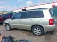 2003 Toyota Highlander с VIN JTEGF21A330116504, выставлен на аукционе IAAI как лот 42684199 с пробегом 363 757 миль миль и . История ставок и продаж доступна на DreamBid. Изображение 14.