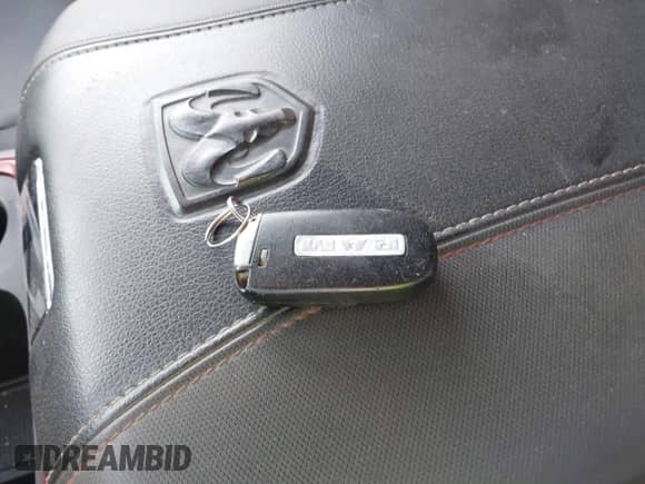 2018 Ram 1500 Rebel with VIN 1C6RR7YT8JS178952, listed as a IAAI auction lot 40514135 with 122,955 mi miles and . Bid and sale history available at DreamBid. Image 11.