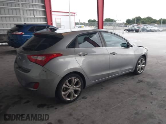 2013 Hyundai Elantra with VIN KMHD35LE4DU113733, listed as a IAAI auction lot 42601625 with 122,222 mi miles and . Bid and sale history available at DreamBid. Image 4.
