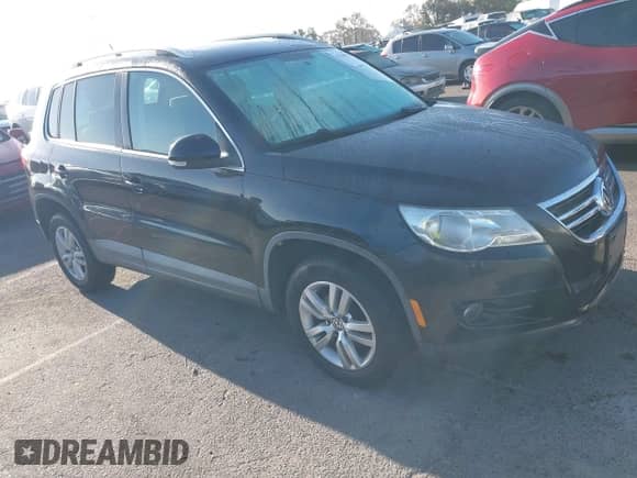 2009 Volkswagen Tiguan S с VIN WVGAV75N69W002294, выставлен на аукционе IAAI как лот 43149013 с пробегом 109 635 миль миль и . История ставок и продаж доступна на DreamBid. Изображение 1.