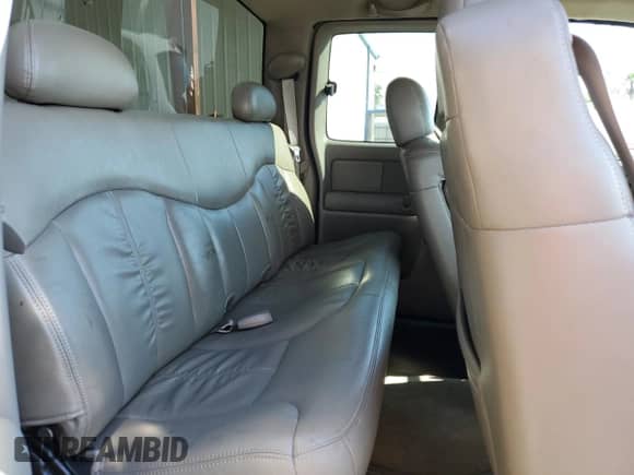 2001 GMC Sierra 1500 SLE with VIN 2GTEC19T111270232, listed as a Copart auction lot 81099035 with 88,404 mi miles and Salvage title. Bid and sale history available at DreamBid. Image 10.