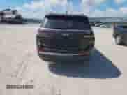 2024 Jeep Grand Cherokee Altitude z VIN 1C4RJKAG9R8550114, wystawiony jako Copart lot #81765445 z przebiegiem 15 751 mil mil oraz Szkoda całkowita • Salvage title. Historia ofert i sprzedaży dostępna na DreamBid. Obrazek 6.