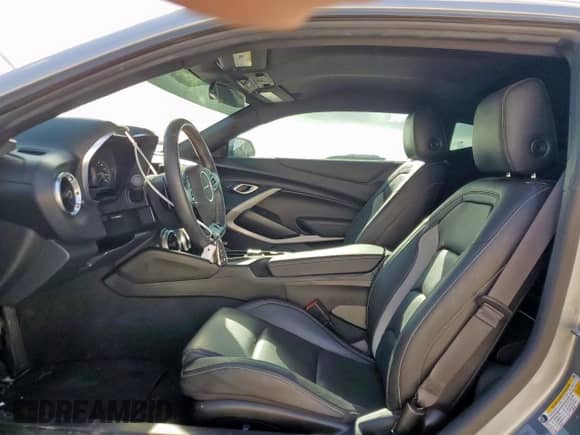 2023 Chevrolet Camaro 2LT с VIN 1G1FD1RS5P0159222, выставлен на аукционе Copart как лот 62773585 с пробегом Не указан миль и Списание • Salvage title. История ставок и продаж доступна на DreamBid. Изображение 7.