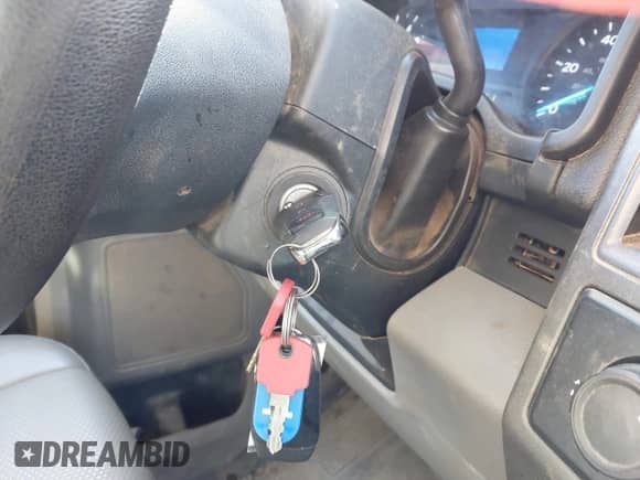 2019 Ford F-250 XL с VIN 1FT7W2A65KEF95185, выставлен на аукционе IAAI как лот 41615970 с пробегом 68 278 миль миль и . История ставок и продаж доступна на DreamBid. Изображение 11.