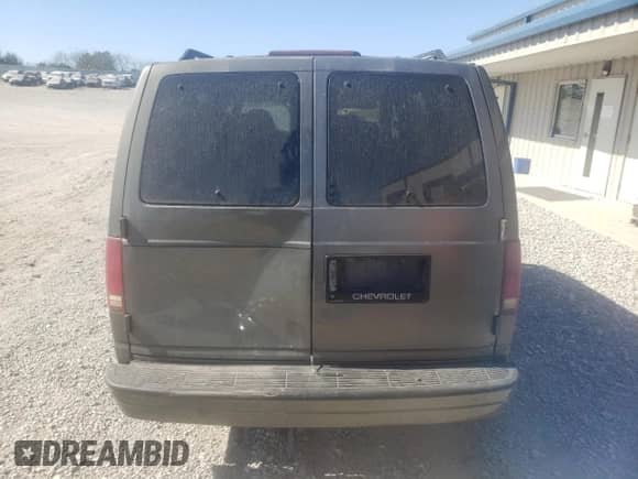1996 Chevrolet Astro с VIN 1GNDM19WXTB115742, выставлен на аукционе Copart как лот 76607014 с пробегом 167 911 миль миль и На запчасти • Non repairable. История ставок и продаж доступна на DreamBid. Изображение 6.
