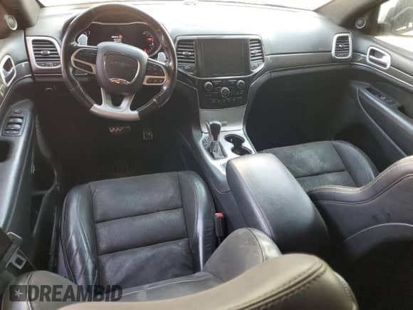 2020 Jeep Grand Cherokee SRT with VIN 1C4RJFDJ8LC114003, listed as a Copart auction lot 70252325 with 52,457 mi miles and Clean title. Bid and sale history available at DreamBid. Image 8.