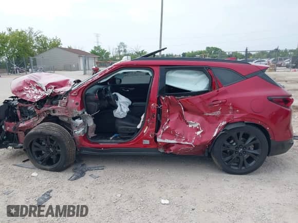 2021 Chevrolet Blazer RS с VIN 3GNKBKRS4MS570818, выставлен на аукционе IAAI как лот 42511827 с пробегом 28 519 миль миль и . История ставок и продаж доступна на DreamBid. Изображение 15.