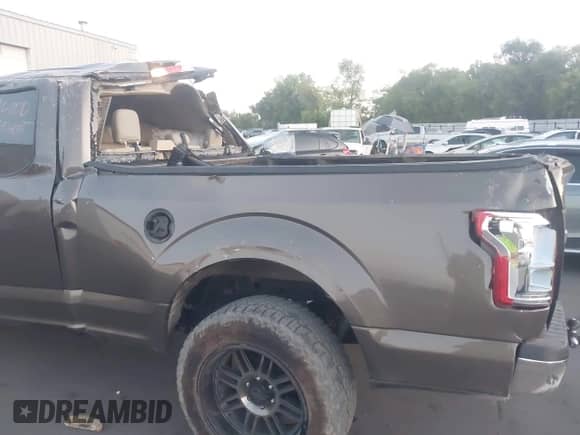 2015 Ford F-150 XLT with VIN 1FTFX1EG6FFB08131, listed as a IAAI auction lot 43210127 with 250,984 mi miles and . Bid and sale history available at DreamBid. Image 13.