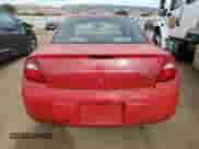 2005 Dodge Neon SXT z VIN 1B3ES56C45D180261, wystawiony jako Copart lot #75744074 z przebiegiem 181 616 mil mil oraz Czysty tytuł • Clean title. Historia ofert i sprzedaży dostępna na DreamBid. Obrazek 6.
