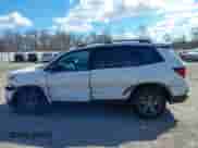 2024 Honda Passport TrailSport с VIN 5FNYF8H69RB016415, выставлен на аукционе IAAI как лот 41701049 с пробегом 10 365 миль миль и . История ставок и продаж доступна на DreamBid. Изображение 14.