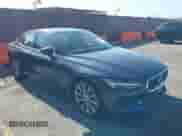 2019 Volvo S60 Momentum с VIN 7JR102FK6KG012125, выставлен на аукционе IAAI как лот 42628380 с пробегом 37 095 миль миль и . История ставок и продаж доступна на DreamBid. Изображение 1.