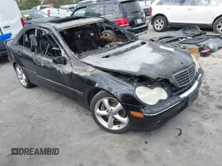 2004 Mercedes-Benz C 230 Kompressor с VIN WDBRF40J04F487949, выставлен на аукционе IAAI как лот 43394311 с пробегом Не указан миль и . История ставок и продаж доступна на DreamBid. Изображение 1.