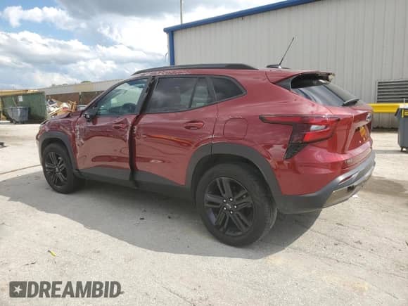 2024 Chevrolet Trax ACTIV with VIN KL77LKE23RC161754, listed as a Copart auction lot 80927775 with 13,294 mi miles and Clean title. Bid and sale history available at DreamBid. Image 2.