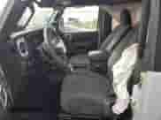 2024 Jeep Wrangler Sport S с VIN 1C4PJXAN5RW160027, выставлен на аукционе Copart как лот 79362864 с пробегом 13 733 миль миль и Списание • Salvage title. История ставок и продаж доступна на DreamBid. Изображение 7.