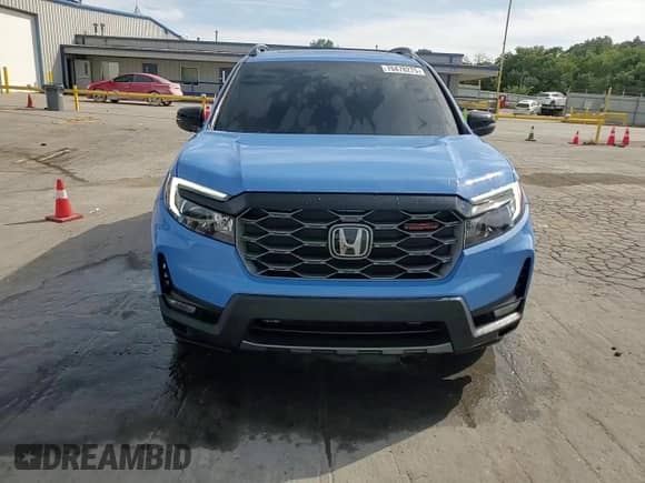 2024 Honda Passport TrailSport с VIN 5FNYF8H63RB007841, выставлен на аукционе Copart как лот 70478275 с пробегом 32 167 миль миль и Списание • Salvage title. История ставок и продаж доступна на DreamBid. Изображение 14.