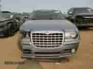 2006 Chrysler 300 C SRT-8 z VIN 2C3LA73W66H426657, wystawiony jako Copart lot #59043365 z przebiegiem 159 188 mil mil oraz Szkoda całkowita • Salvage title. Historia ofert i sprzedaży dostępna na DreamBid. Obrazek 5.