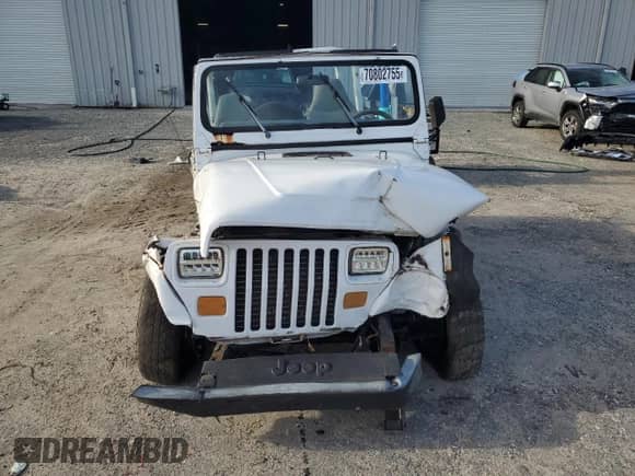 1993 Jeep Wrangler S с VIN 1J4FY19P7PP237637, выставлен на аукционе Copart как лот 70802755 с пробегом 127 470 миль миль и Списание • Salvage title. История ставок и продаж доступна на DreamBid. Изображение 5.