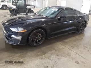 2019 Ford Mustang EcoBoost z VIN 1FA6P8TH1K5112761, wystawiony jako Copart lot #44359905 z przebiegiem 70 865 mil mil oraz Szkoda całkowita • Salvage title. Historia ofert i sprzedaży dostępna na DreamBid. Obrazek 1.